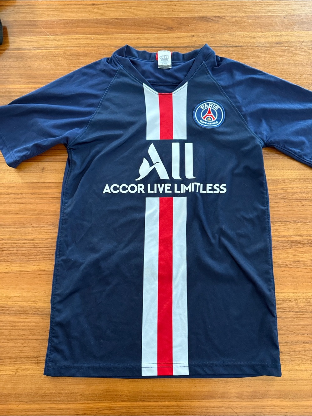 Paris Saint Germain (PSG) 2019-20 Home Shirt Size S mbappe